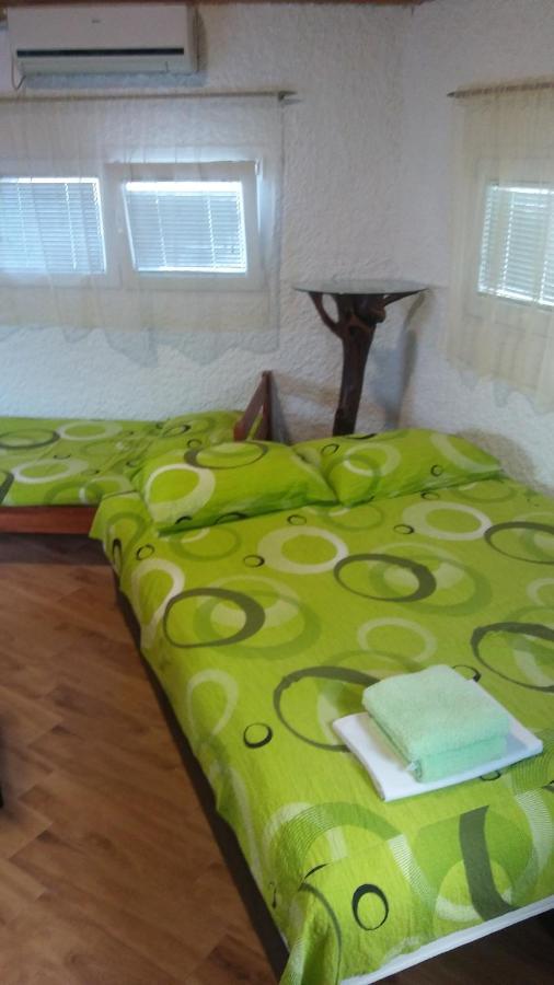 Petkovic Apartmani 1 Tivat Exterior photo