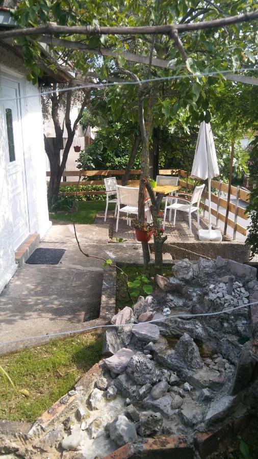 Petkovic Apartmani 1 Tivat Exterior photo